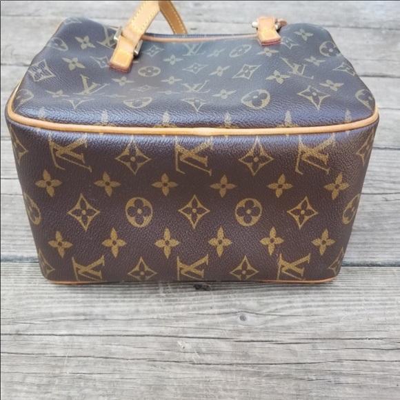 Louis Vuitton Monogram Cite MM Authentic bag - Picture 4 of 8